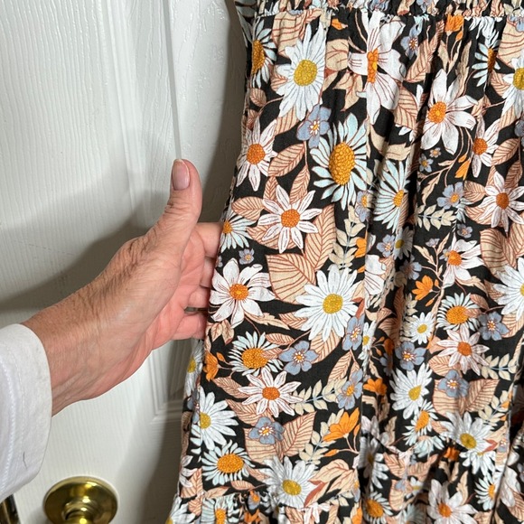 a.n.a. Smocked Floral Print Dress Size Large Cottagecore Pockets Puff Sleeves - Picture 5 of 9